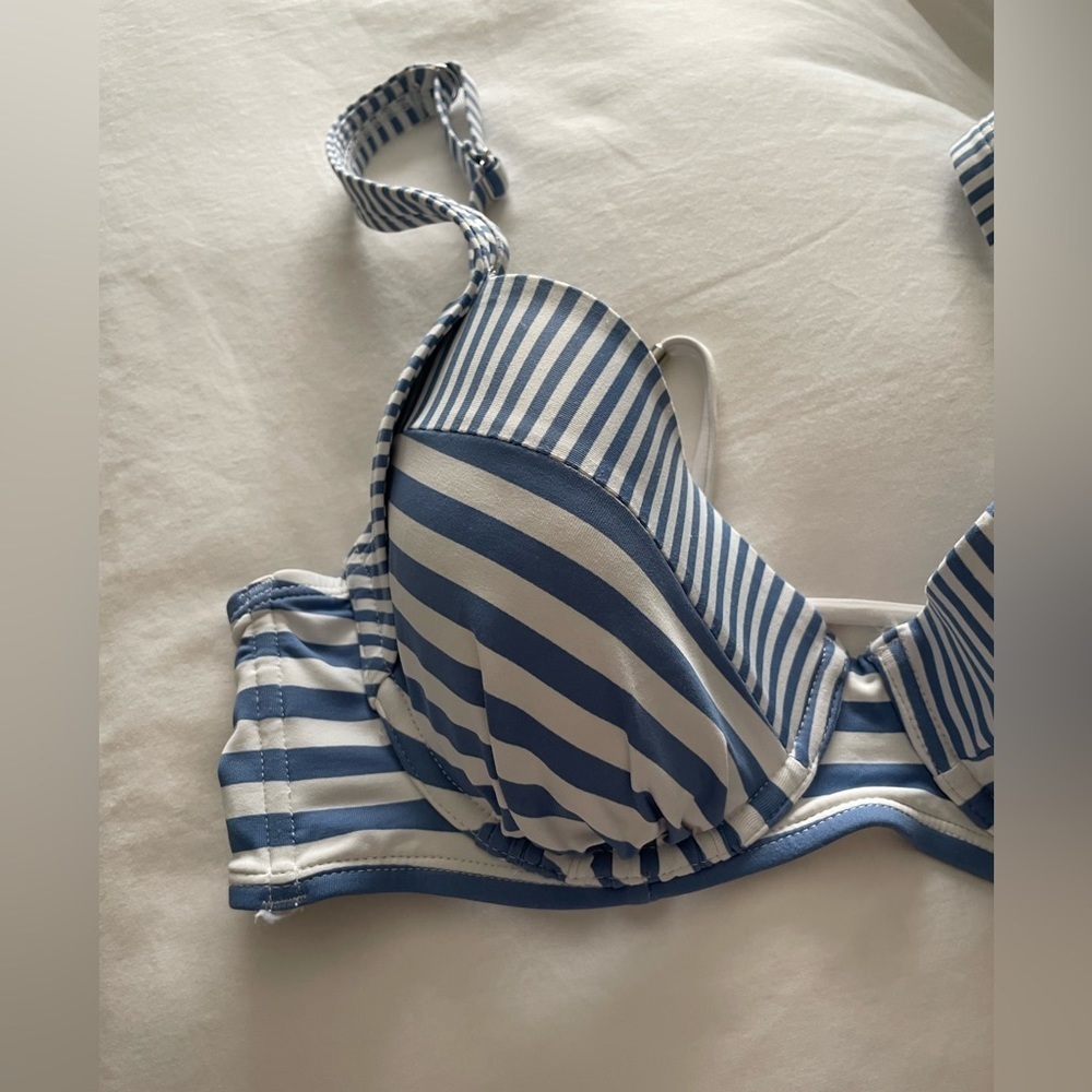 Tommy Bahama Blue Striped Lace Back Bikini Top Size 36C - Picture 4 of 8